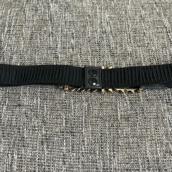 Cache stretch black belt with crystal grey stone”buckle”, gold trim ! - Picture 6 of 7